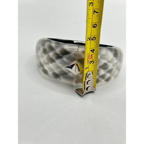 Alexis Bittar Clamper Bracelet Thick Wide Bangle Frosted Lucite Designer Signed - Picture 13 of 13
